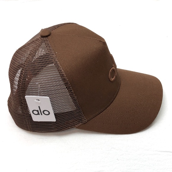 🎆HOT🎆 ALO Yoga District Trucker Hat - Picture 2 of 5